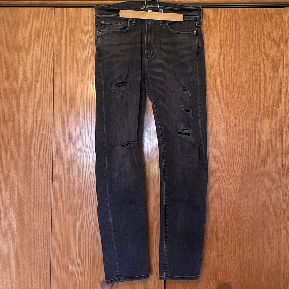 Abercrombie & Fitch Athletic Skinny Stretch Jeans - 31x32 - Distressed black